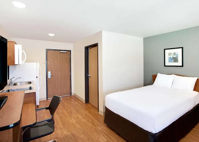 Woodspring Hotel